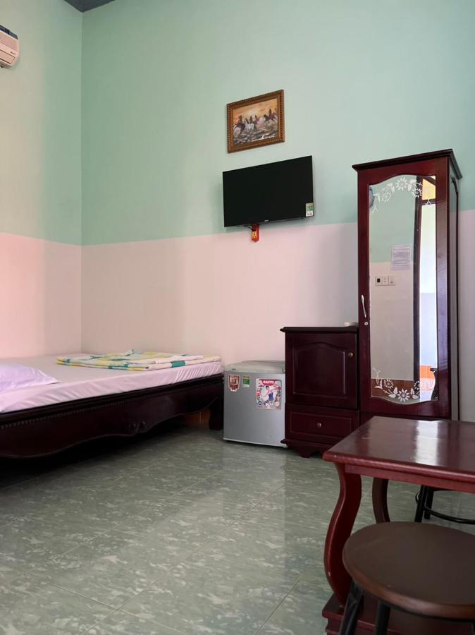 Hotel Minh Vy Long Hai Exterior photo