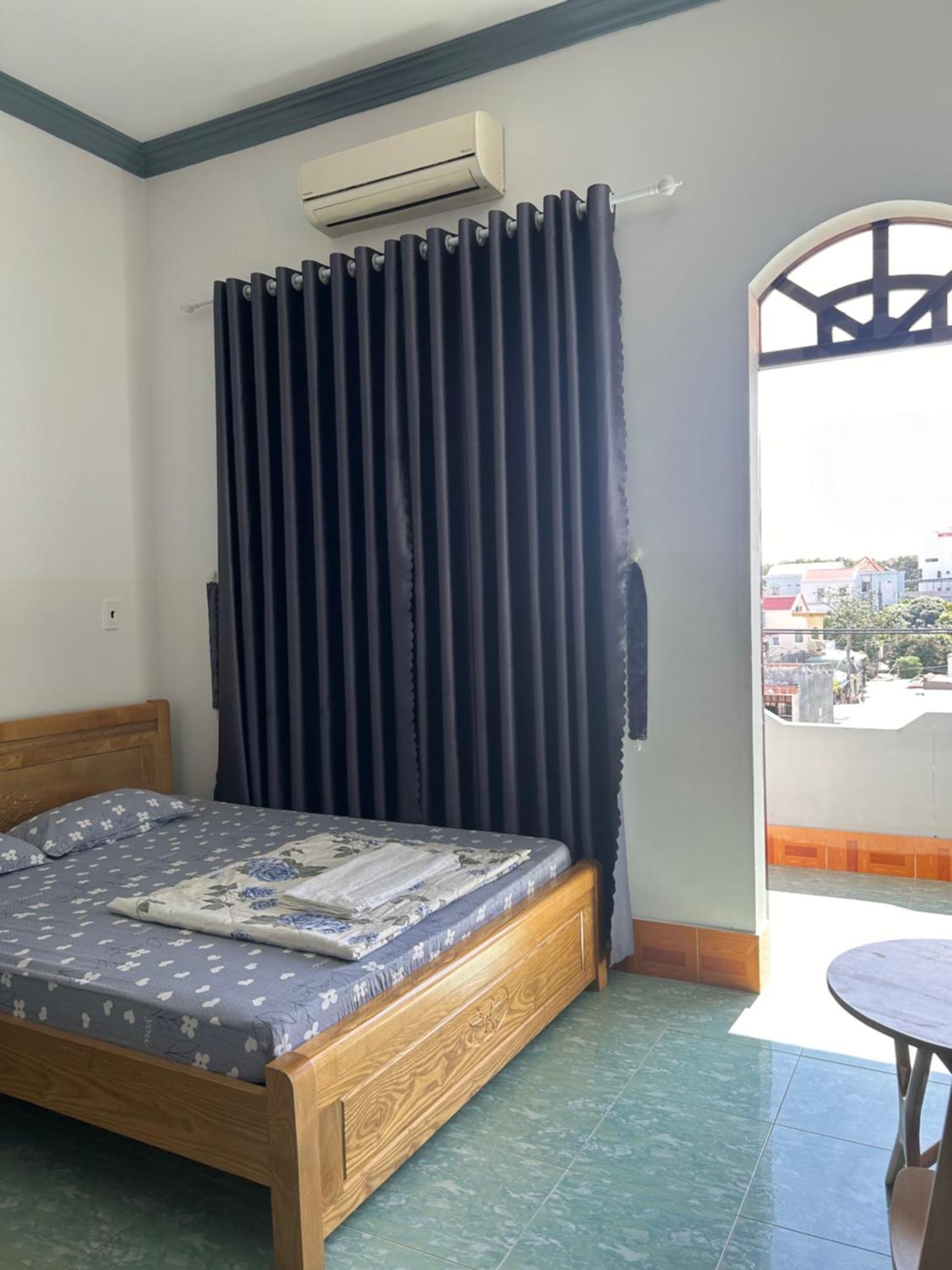 Hotel Minh Vy Long Hai Exterior photo