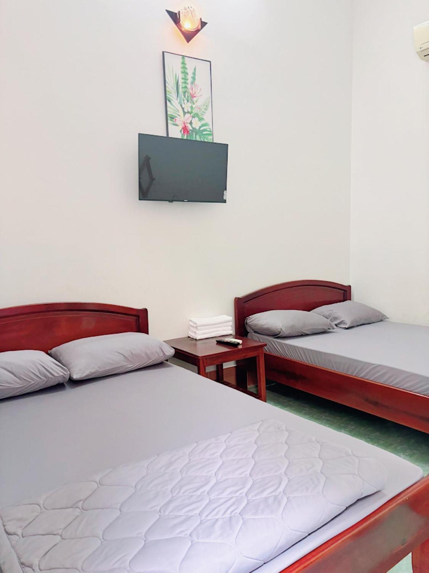Hotel Minh Vy Long Hai Exterior photo